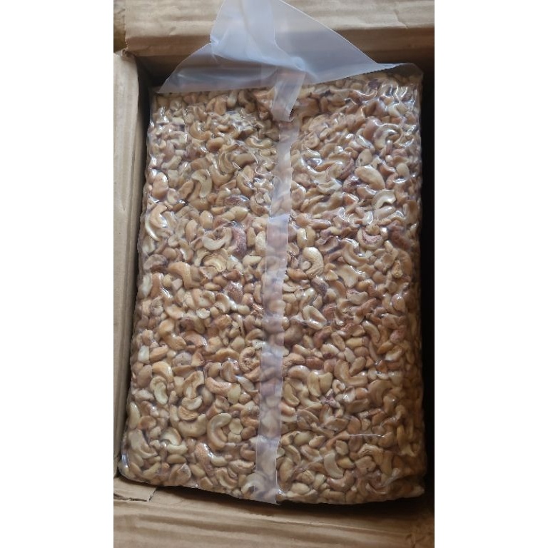 

MURAH LEBAY kacang Mede pecahan patahan1kg