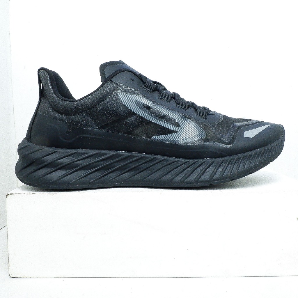 Sepatu Running 910 Nineten Geist Ekiden All Black