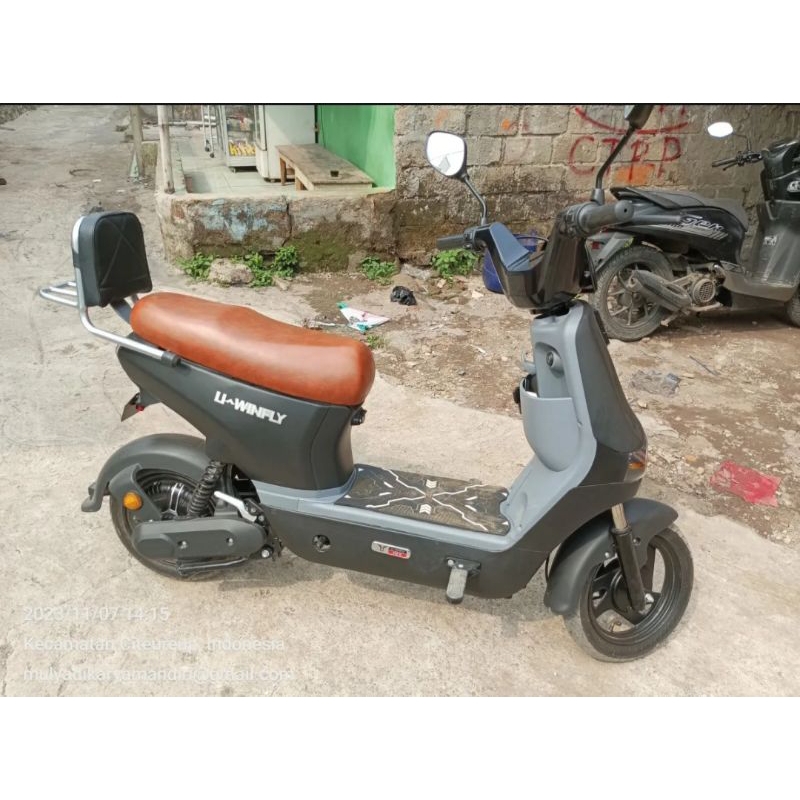 sandaran jok belakang motor listrik uwinfly d8s d8d d75 dragon fly sepeda listrik d70