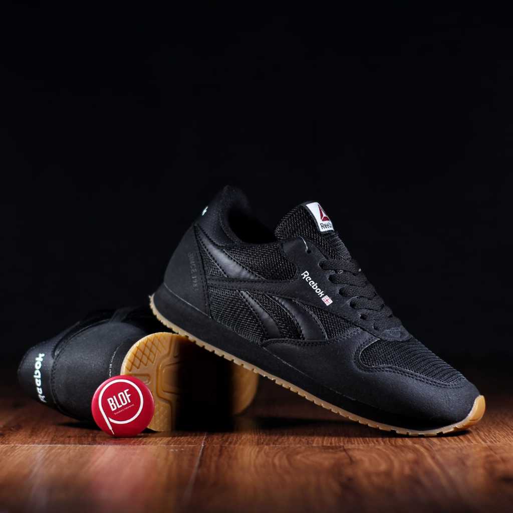 Sneakers Pria Rekboks Full Black Running Good Quality