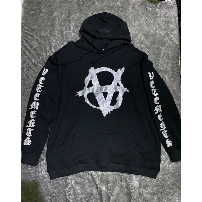 VETEMENTS HOODIE ANARCHY (authentic)