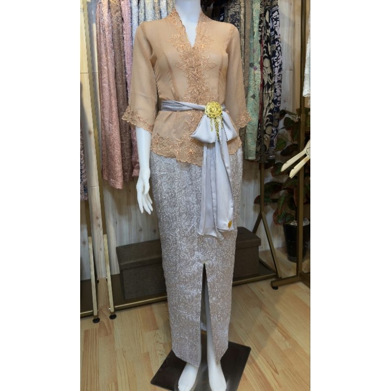 rok pesta, rok Kebaya, Birva Series Blink belah depan