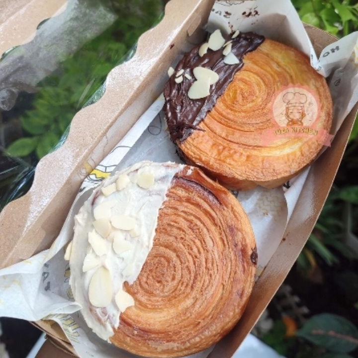 

STOK SIAP COD READY CROMBOLONI VIRAL CIBITUNG