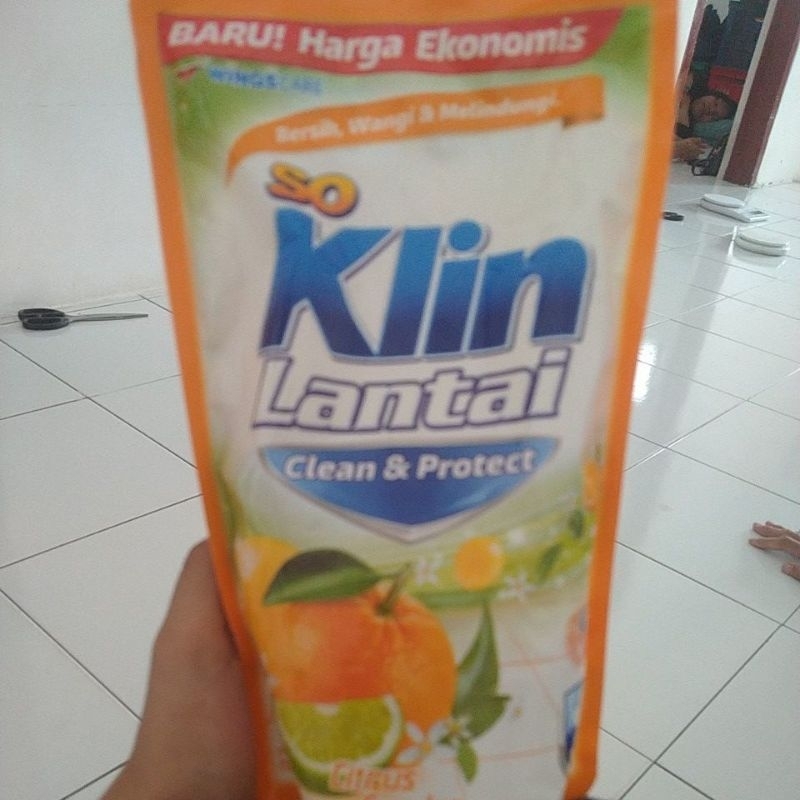 So Klin Lantai Clean & Protect Lemon