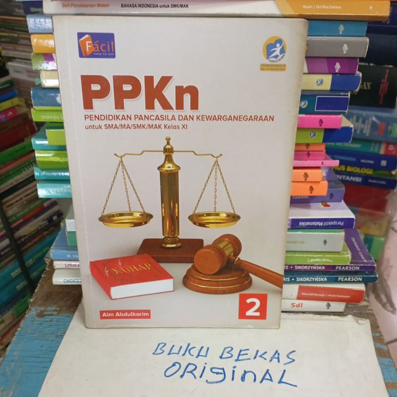 PPKn Pendidikan Pancasila dan kewarganegaraan untuk SMA kelas 11 Facil