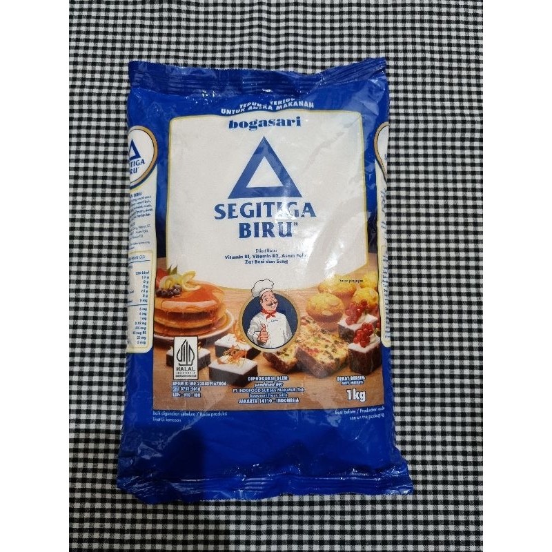 

Tepung Terigu Premium Segitiga Biru Untuk Aneka Makanan | Tepung Terigu Segitiga Biru 1kg