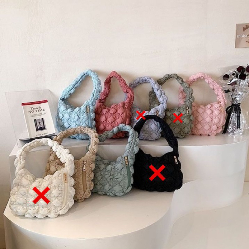 Carlyn COS Puff Bag Square