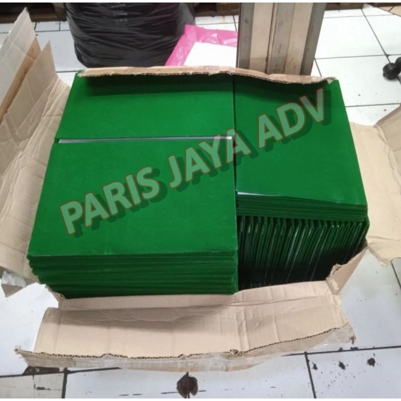 

Map Beludru (Hijau) map upacara map sekolah kantor F4