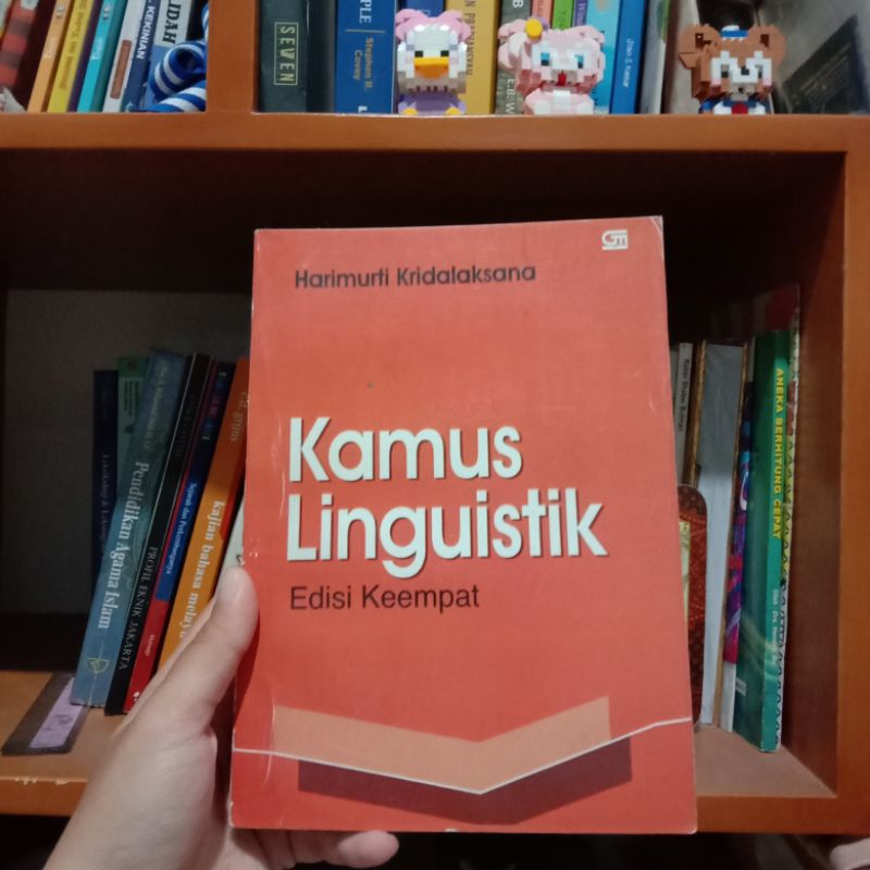 Buku Kamus Linguistik