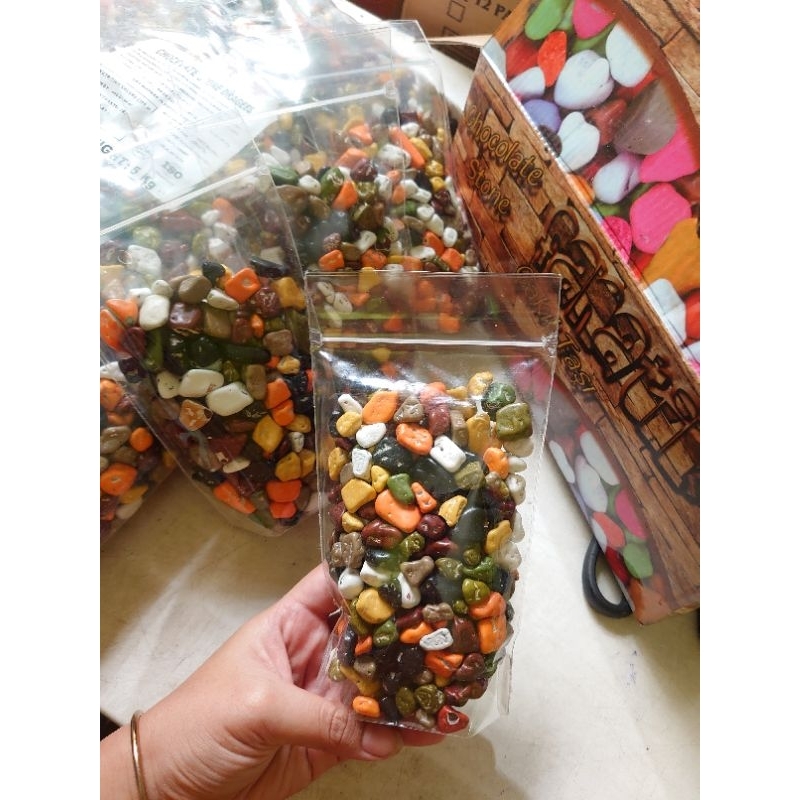 

cokelat kerikil 250g