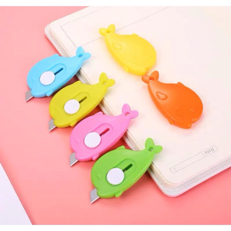 

Cutter Mini Pemotong Kertas Portable Cutter Mini Cloud Shape Serbaguna / Kater Mini bisa jadi gantungan kunci
