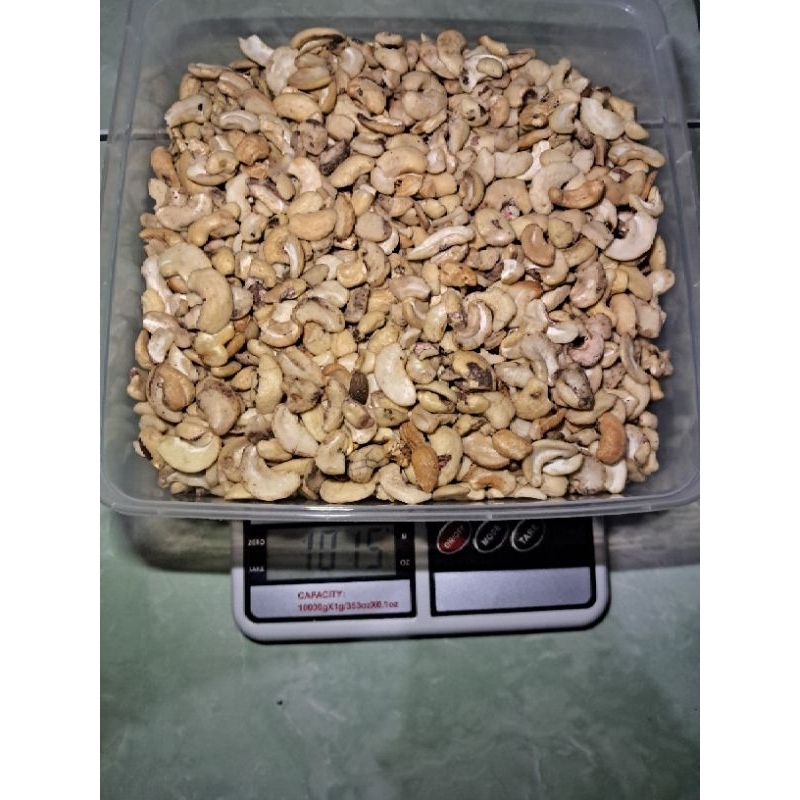 

kacang mede mentah patahan 1Kg