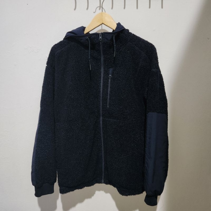 GU uniqlo fleece hoodie jacket