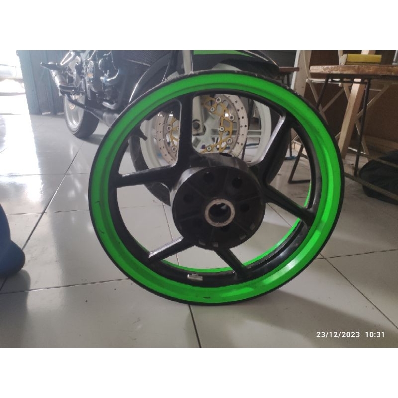 velg original kawasaki ninja 250R