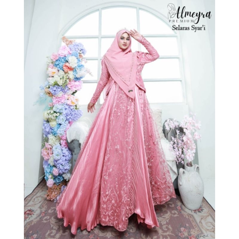 Selaras Syar’i Gamis Pesta Gamis Kondangan Glamour Matt Feragamo Import Dengan Brukat Import Atasan 