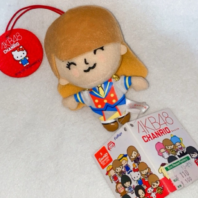 Ganci Gantungan boneka AKB48 x CHANRIO HELLOKITTY / SANRIO HELLOKITTY