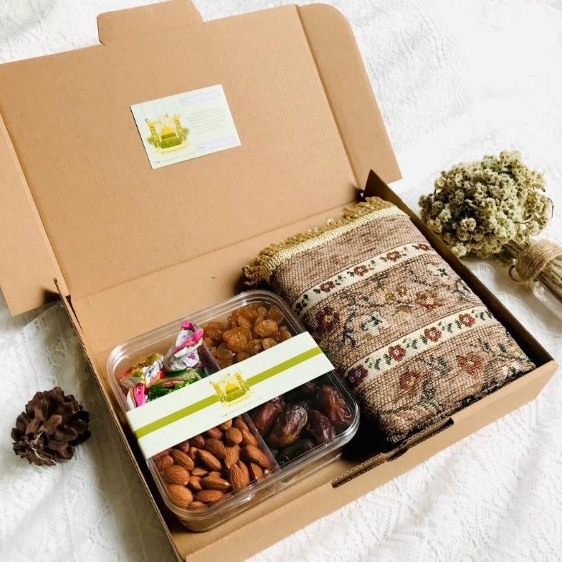 

BISA GOSEND Hampers premium oleholeh haji dan umroh by BANGGA PROJECT snack box paket oleh oleh haji umrah premium kenangkenangan souvenir haji arab saudi murah berkualitas grosir