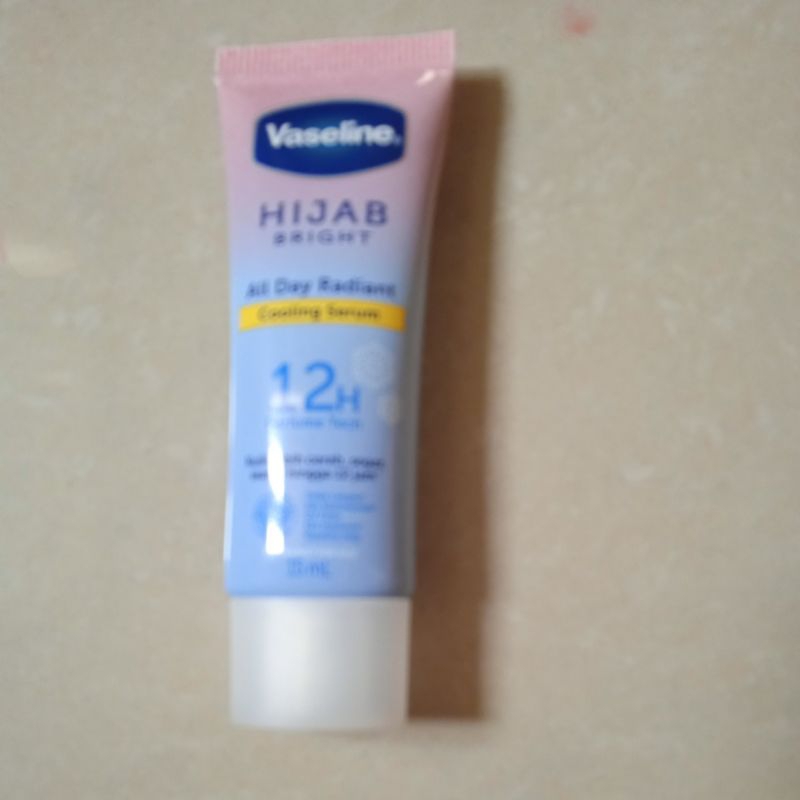 VASELINE Hijab Bright All day Radiant 12H 15ml