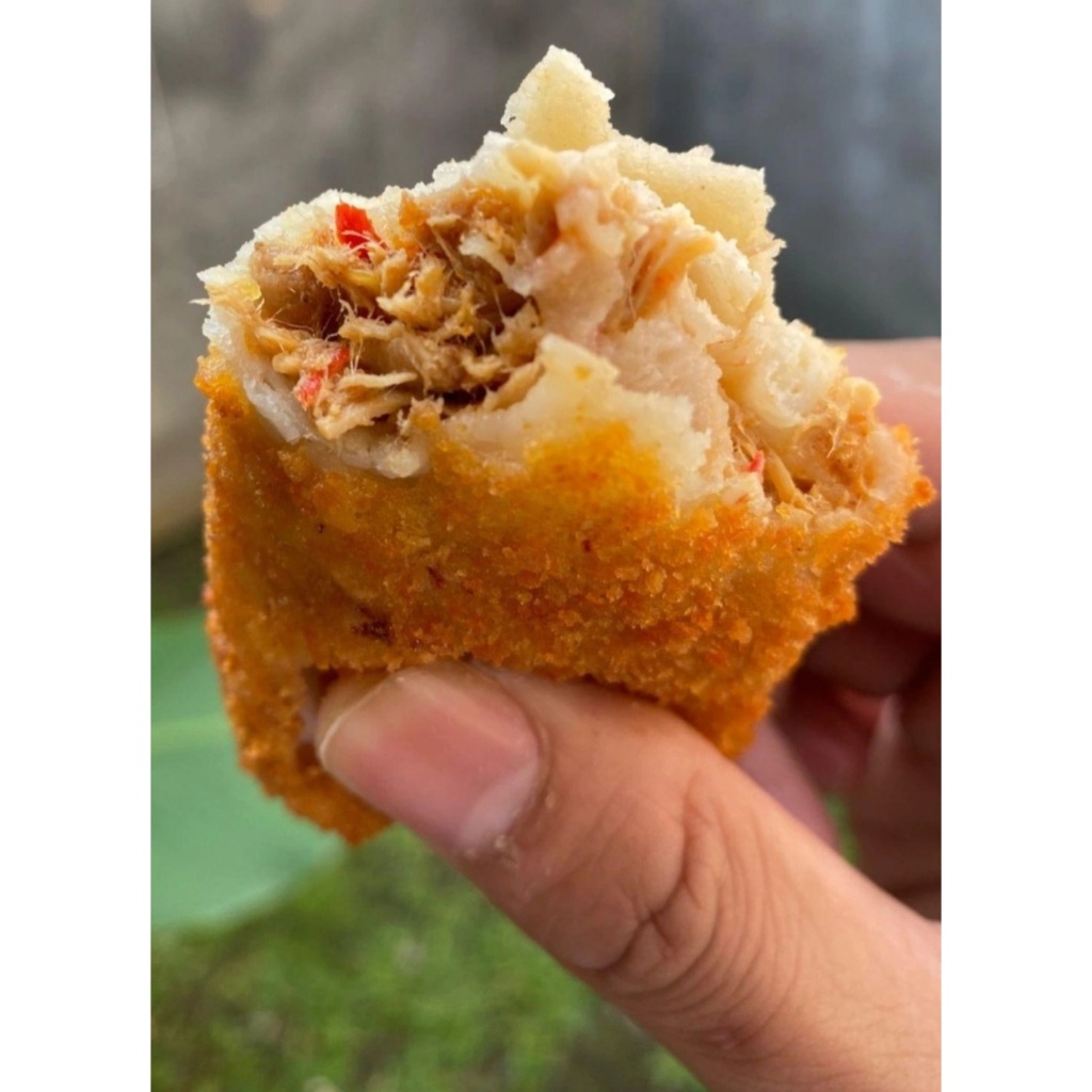 

NOB RISOL AYAM SUWIR PEDAS FROZEN FOOD PREMIUM CEMILAN MURAH ISI 8/24