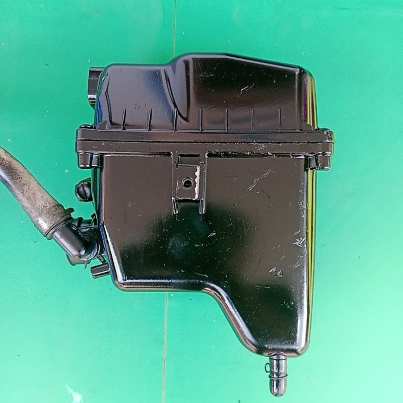 Box filter udara yamaha vixion new. Vixion new  injeksi. Original