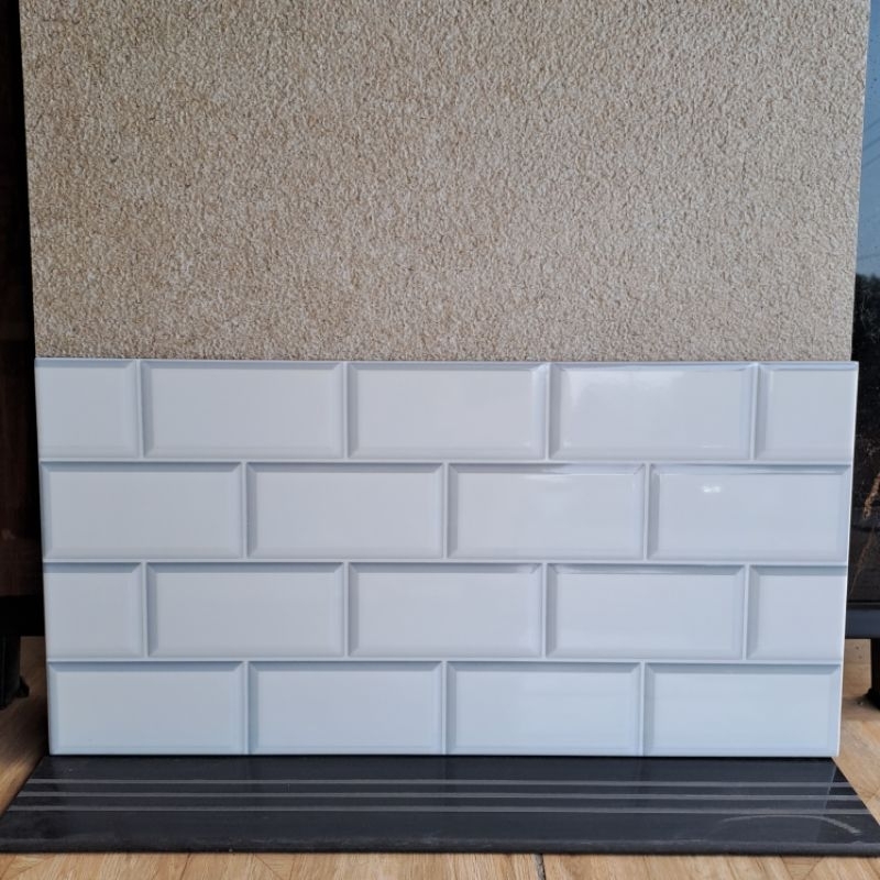 Keramik Dinding Bata Putih Bevel Mulia Accura 30x60 ORIGAMI WHITE