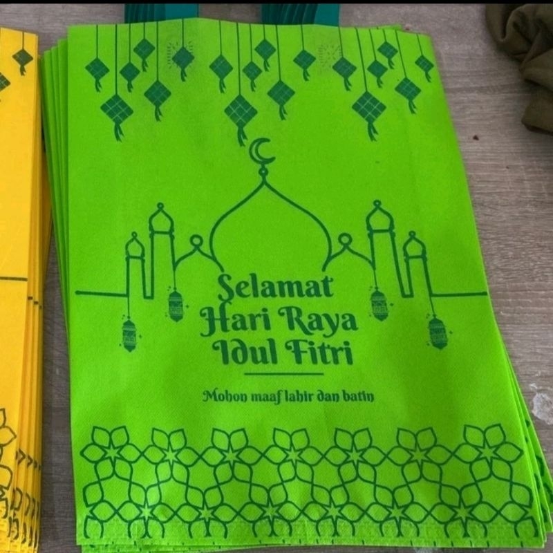 

Tas lebaran Idul Fitri Spunbond 38x45x10cm Eceran