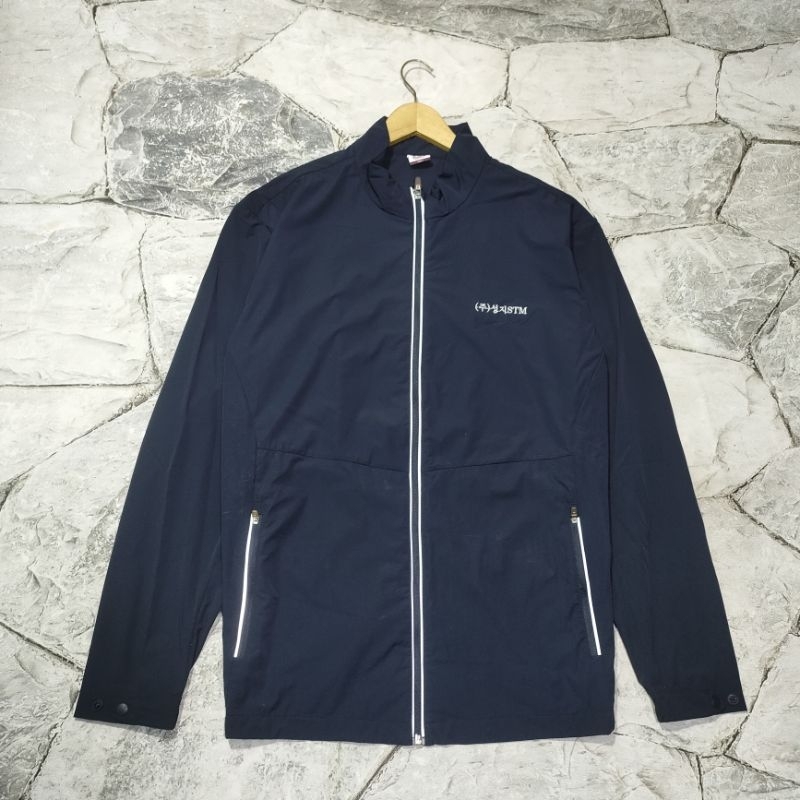 jaket running ub