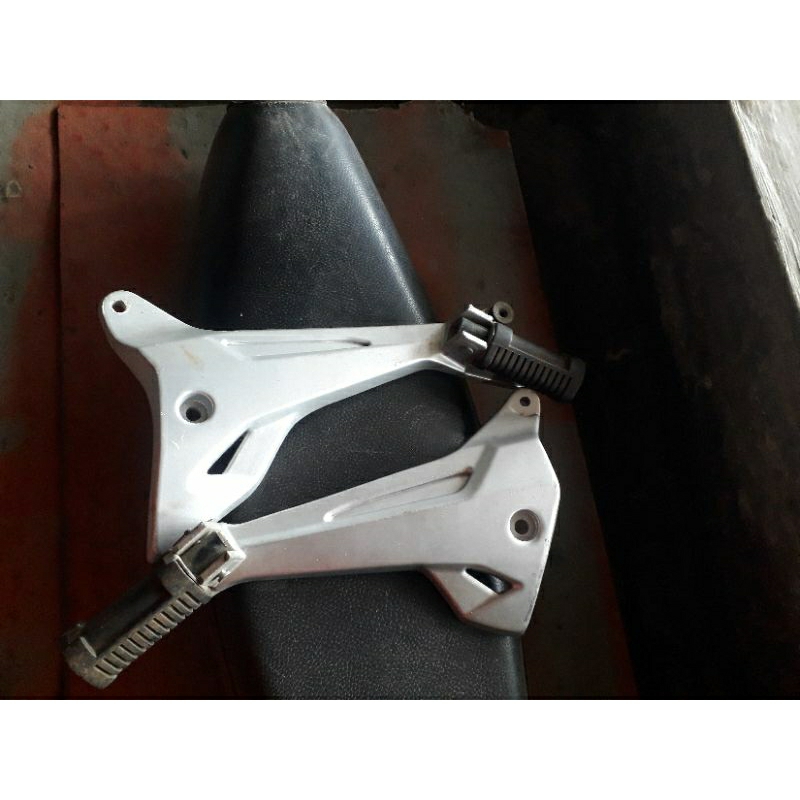 footstep belakang supra x 125 jialing mocin