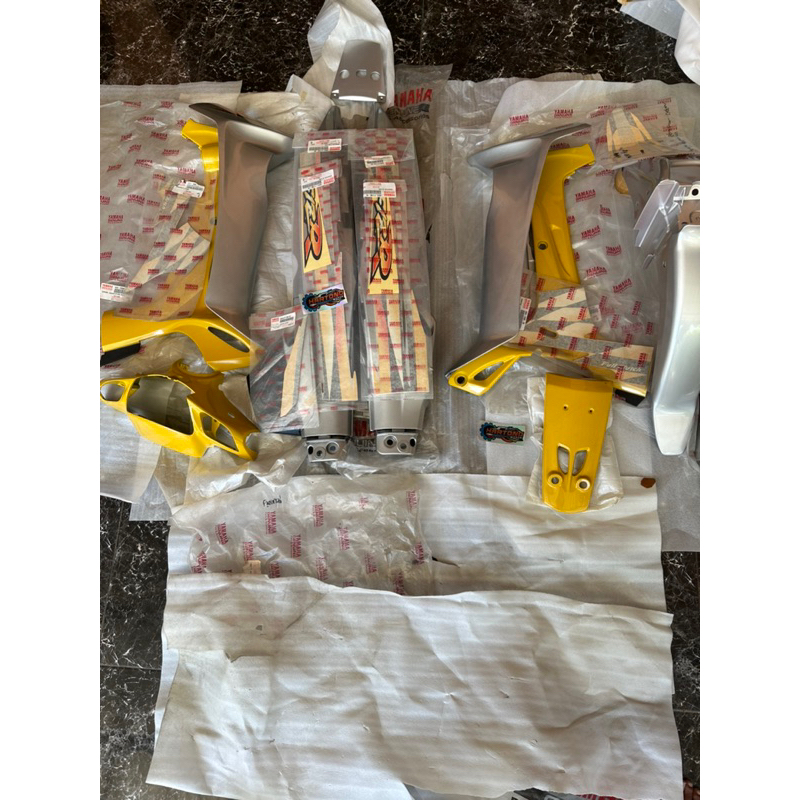 body set fiz r milenium kuning original