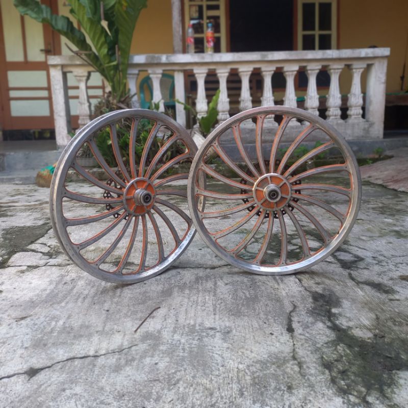 velg sepeda alloy racing model kipas ukuran 20 inch bisa buat bmx, minivelo, minitrek, seli