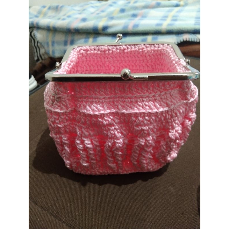 DOMPET rajut KOIN BEHEL RAJUTAN CANTIQUE