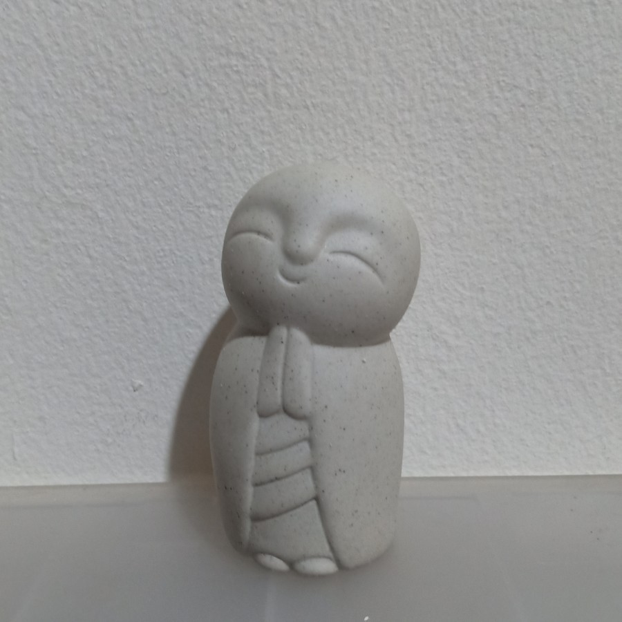 japanese little monk patung jizo ksitigarbha