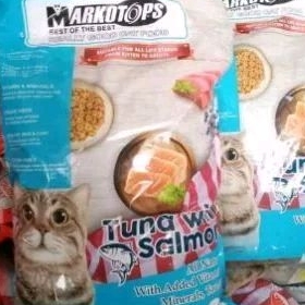 makan kucing markotops