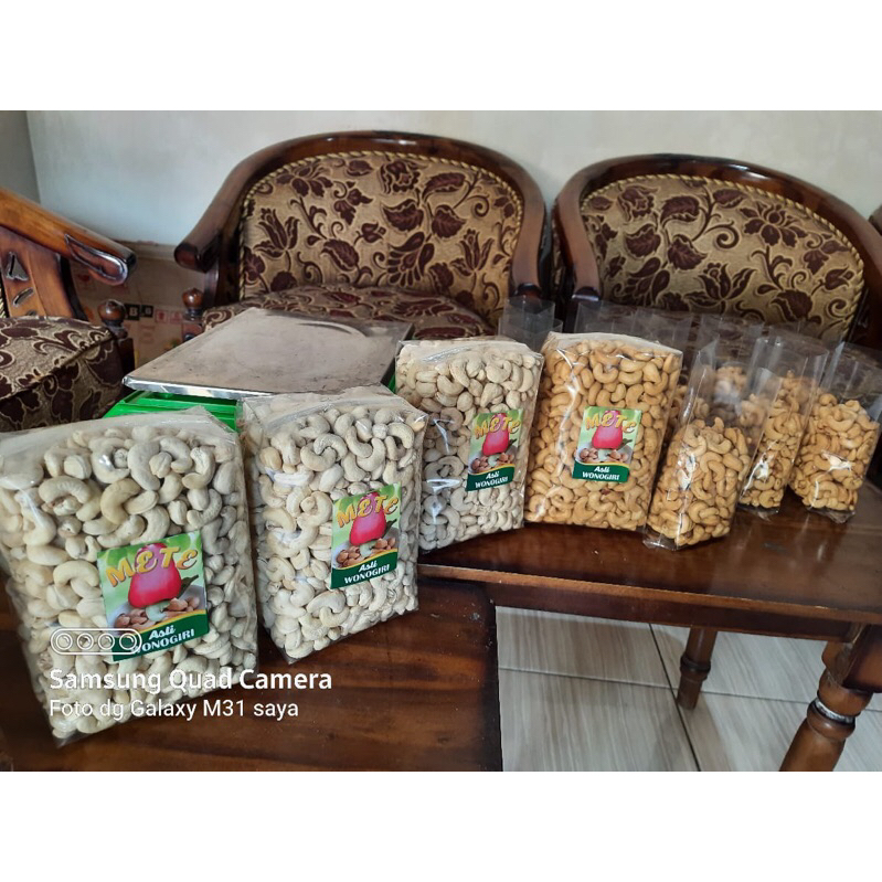 

KACANG METE SUPER WONOGIRI MENTAH