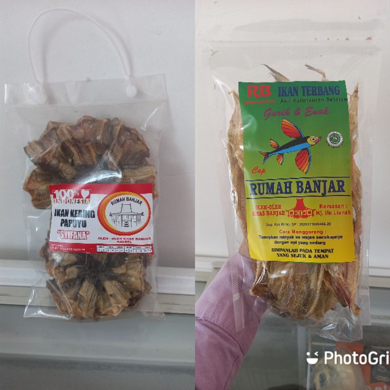 

iwak ikan asin karing kering papuyu pepuyu dan ikan terbang oleh oleh banjarmain kalimantan selatan