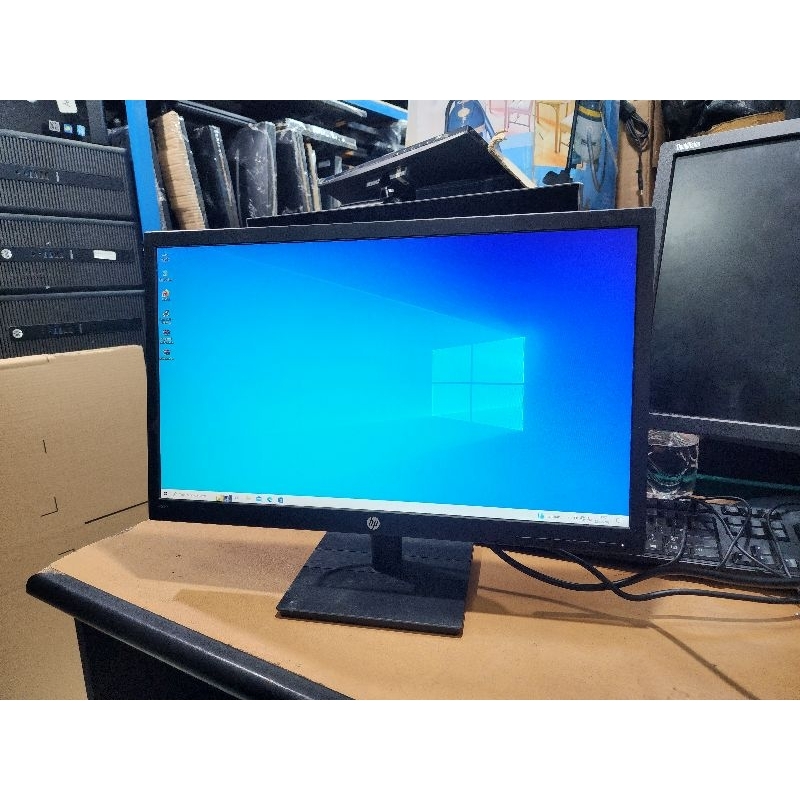 MONITOR LED 22 INCHI WIDE FULL HD 1920 X 1080 BERGARANSI