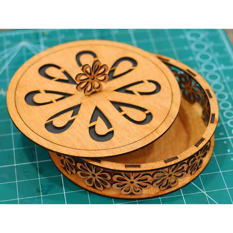 

013. wadah permen lebaran bahan kayu, Laser Cut Round Box Wooden Jewelry Box Gift Box Makeup Box 3mm, wadah kue lebaran nastar, box kayu , kotak kado, kotak perhiasan, kerajinan lokal umkm indonesia, boxs kayu, kotak mahar