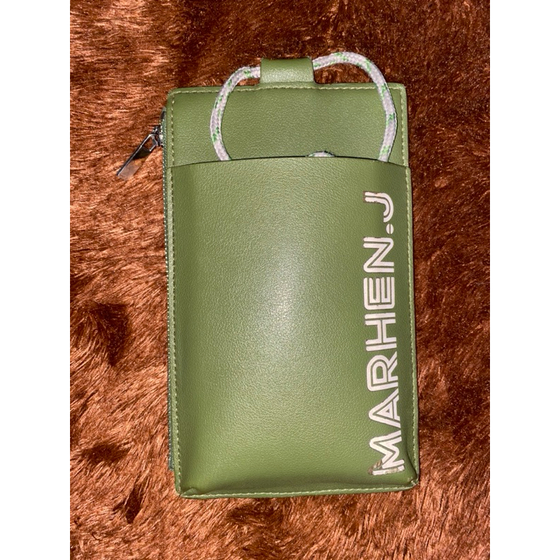 Preloved Marhen J Lolly