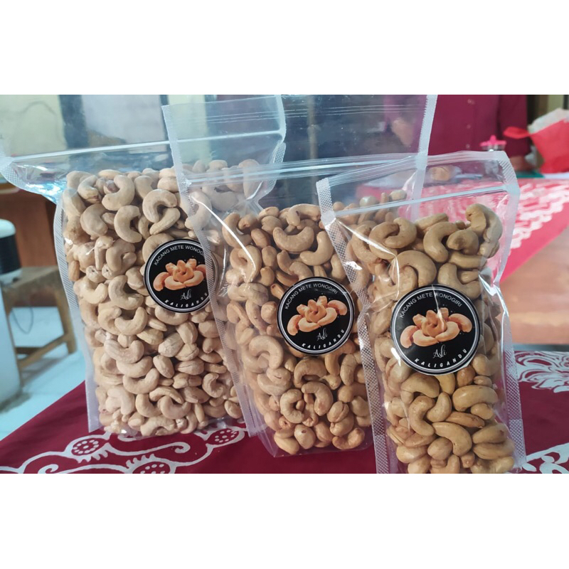 

Kacang Mede Wonogiri (ASLI)
