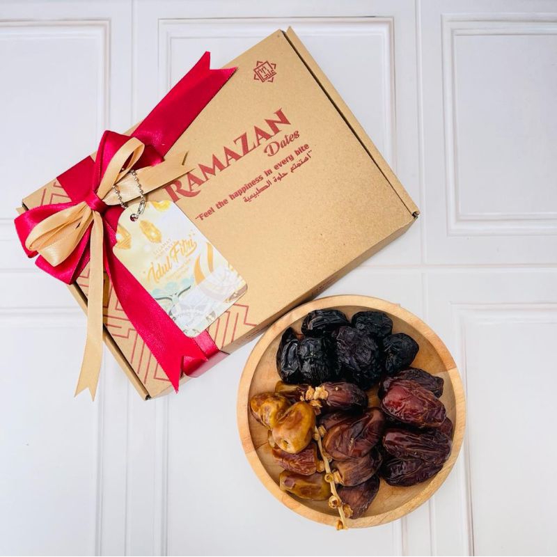 

Hampers kurma premium parcel lebaran ramadhan