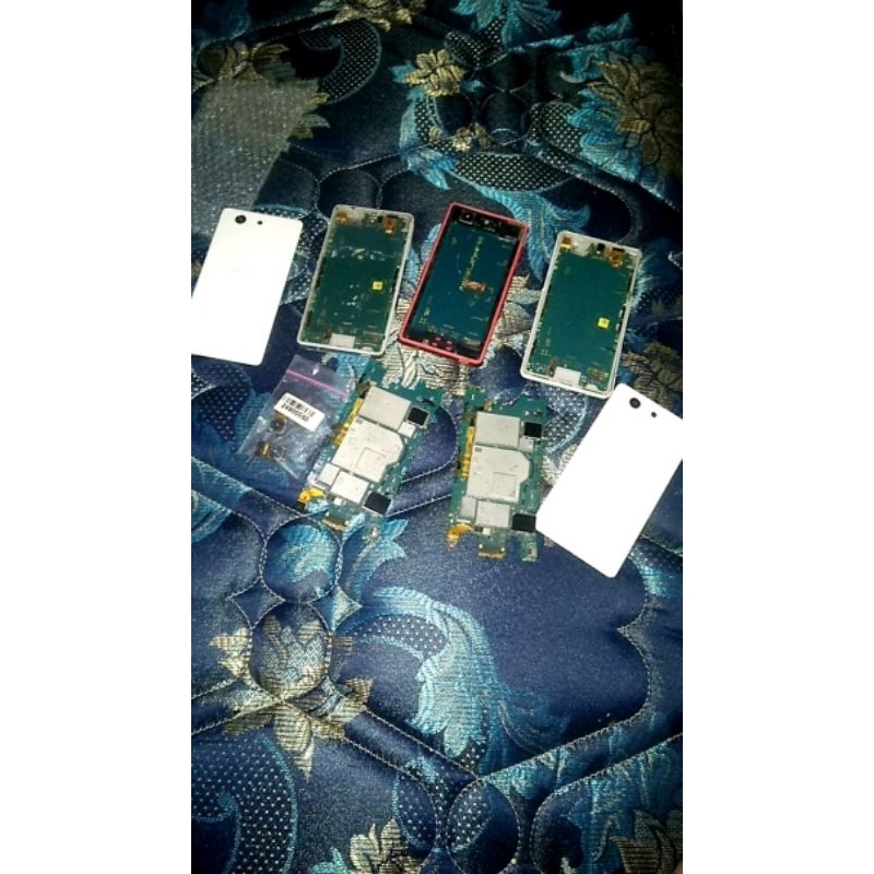 mesin sony z 4 compact