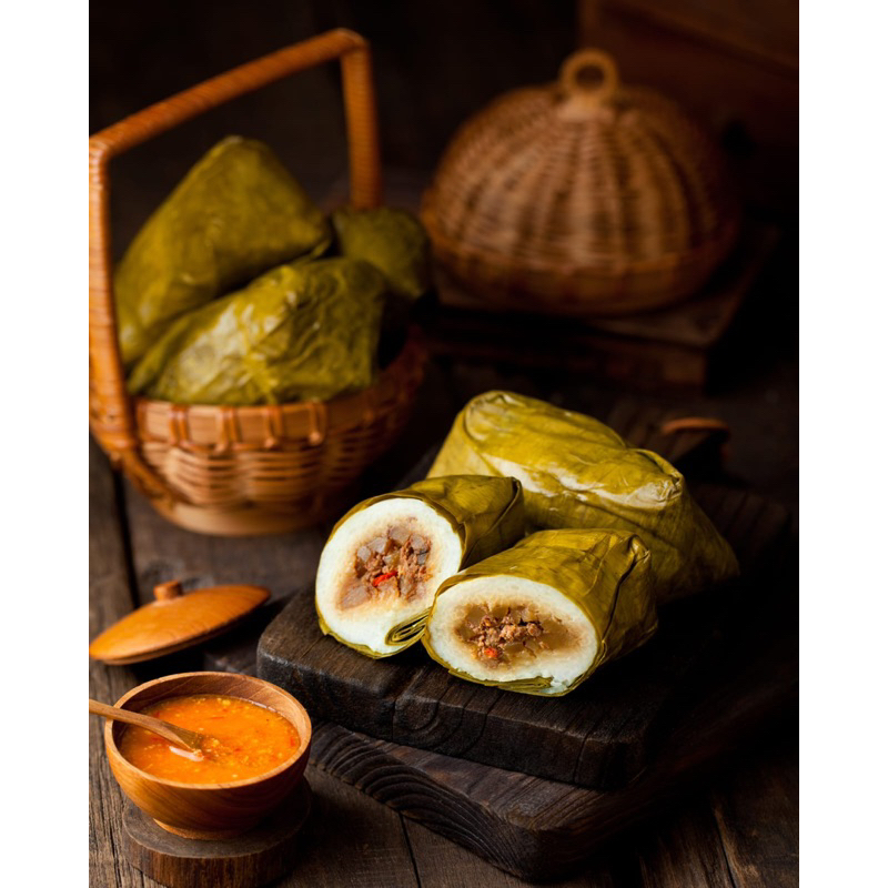 

lontong ayam | arem arem | makanana pasar| hampers