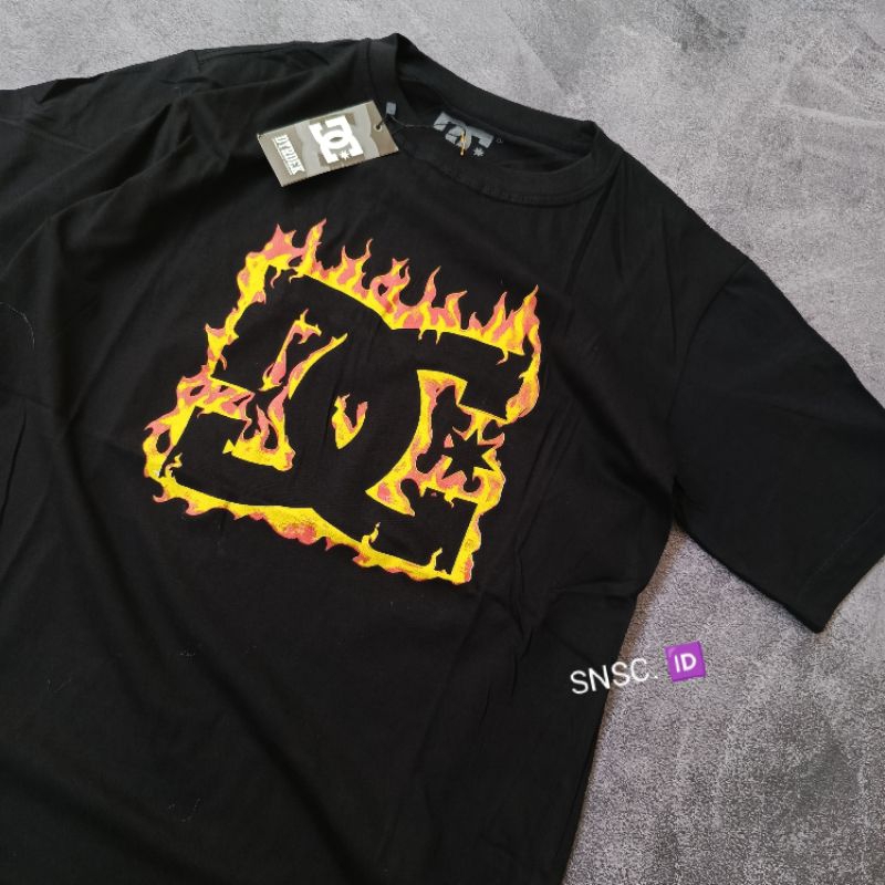 Kaos distro DC shoes api katun