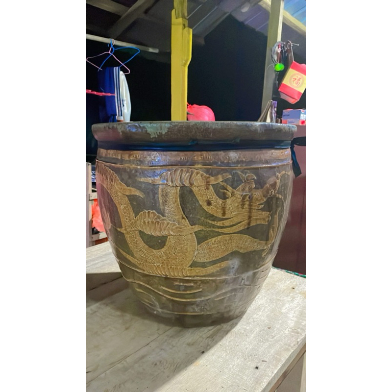 guci kuno gambar naga