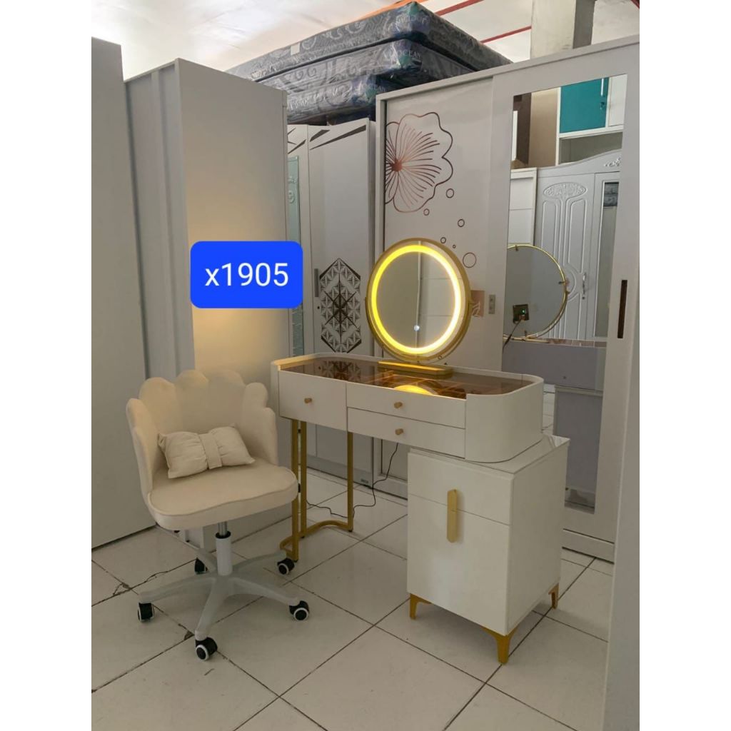 MEJA RIAS LAMPU IMPORT + KURSI DUDUKAN EMPUK BERSANDAR + LAMPU / MEJA RIAS KACA BULAT KEKINIAN MEWAH