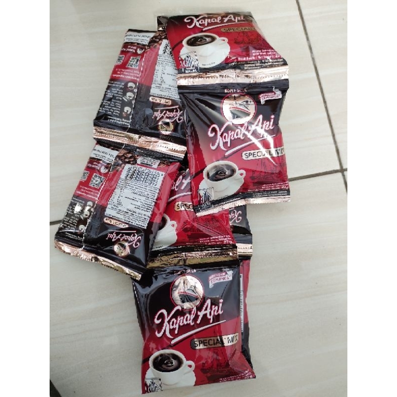 

kapal api spesial mix isi 10 psc