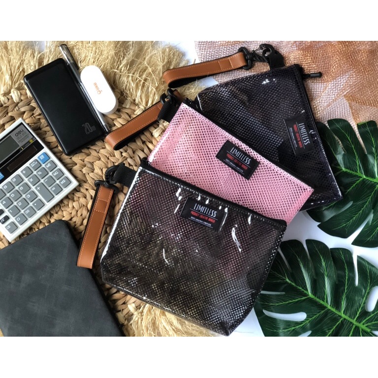 Pouch Bag GLOW Kosmetik Alat Mandi Skincare Pria Wanita Bahan Mika Anti Air ART R9R5