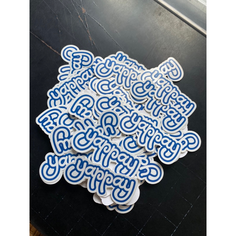 

cetak stiker costum