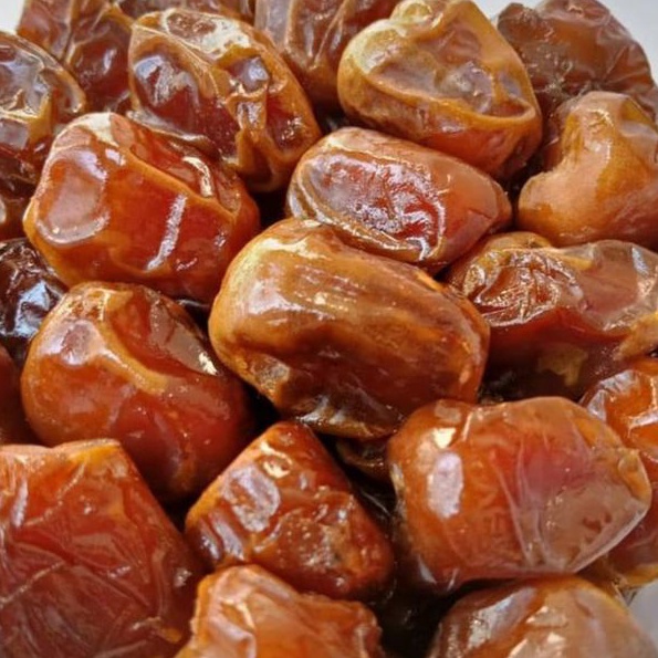 

Mega kurma MESIR MADU Premium 1kg Kurma Mesir Madu Original Super Fresh Oleh Oleh Haji dan Umroh