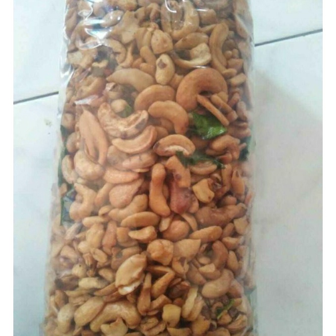

Terbaik kacang mede pecahan mateng original 1kg